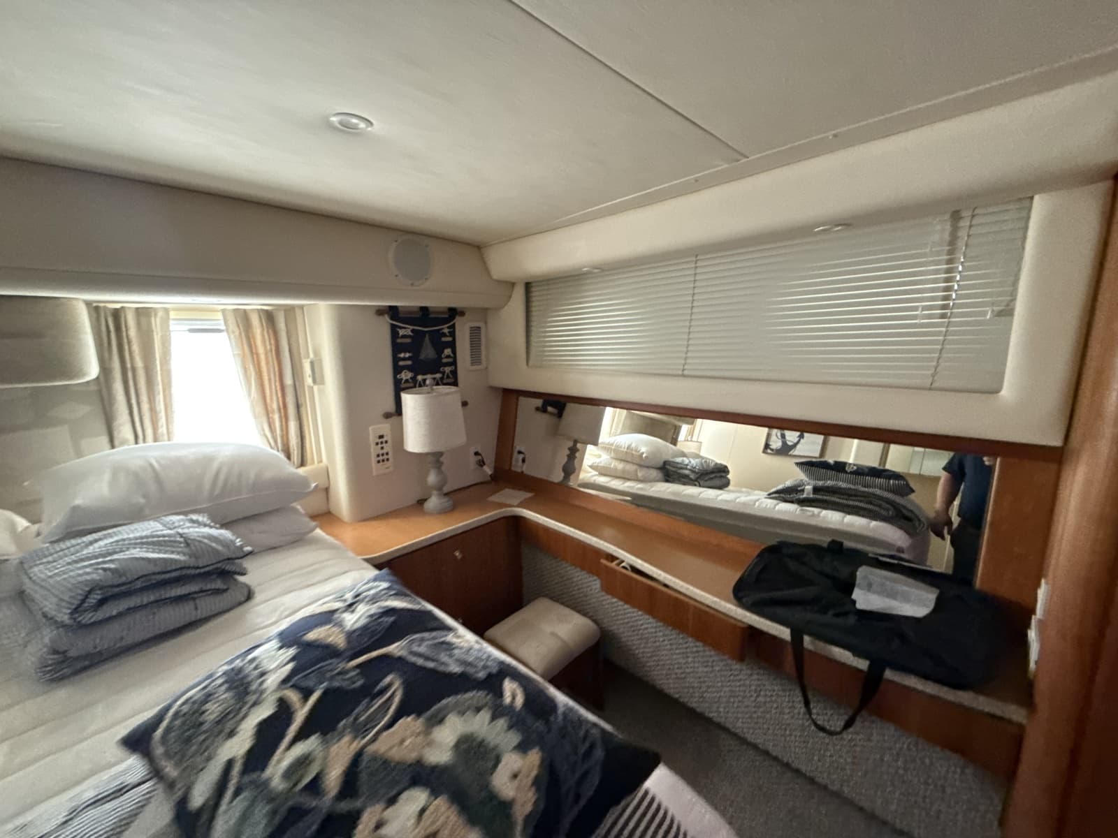 1999 Silverton 422 - Photo 48