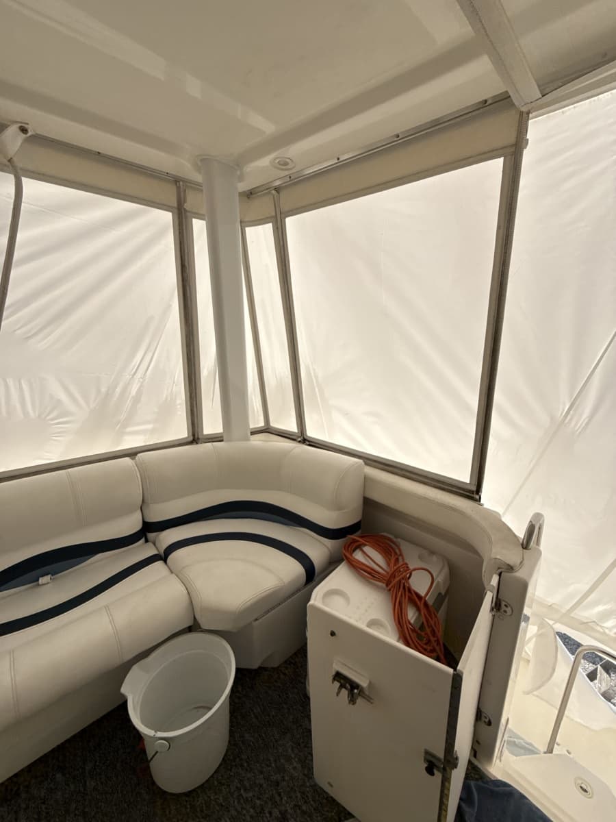 1999 Silverton 422 - Photo 151