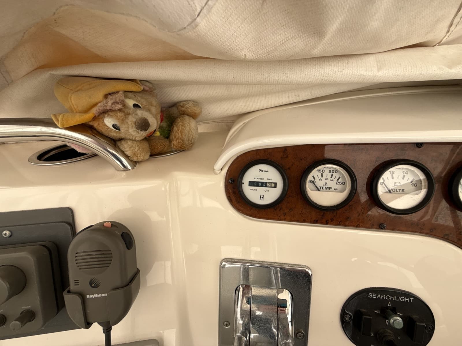 1999 Silverton 422 - Photo 32