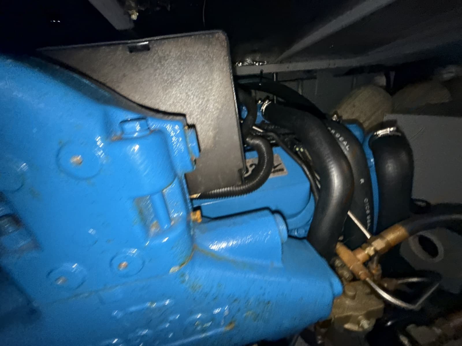 1999 Silverton 422 - Photo 95