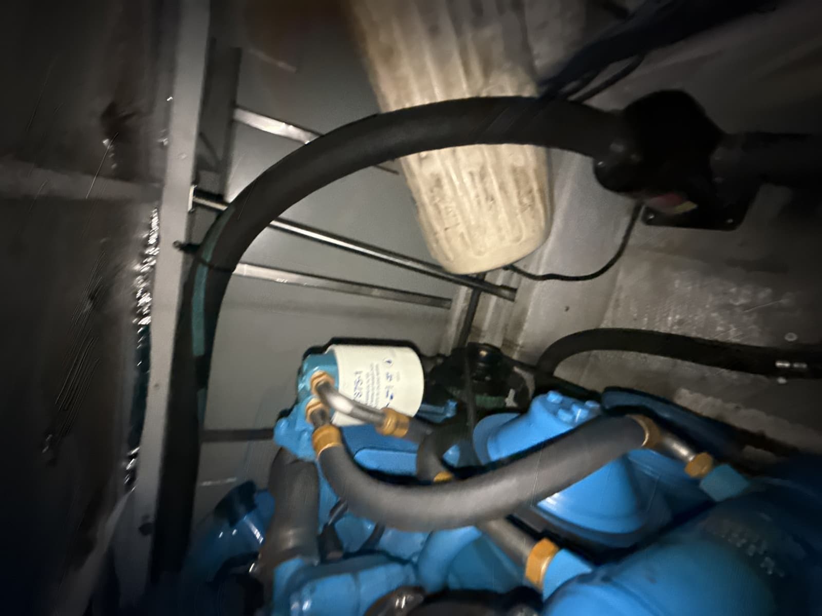 1999 Silverton 422 - Photo 86