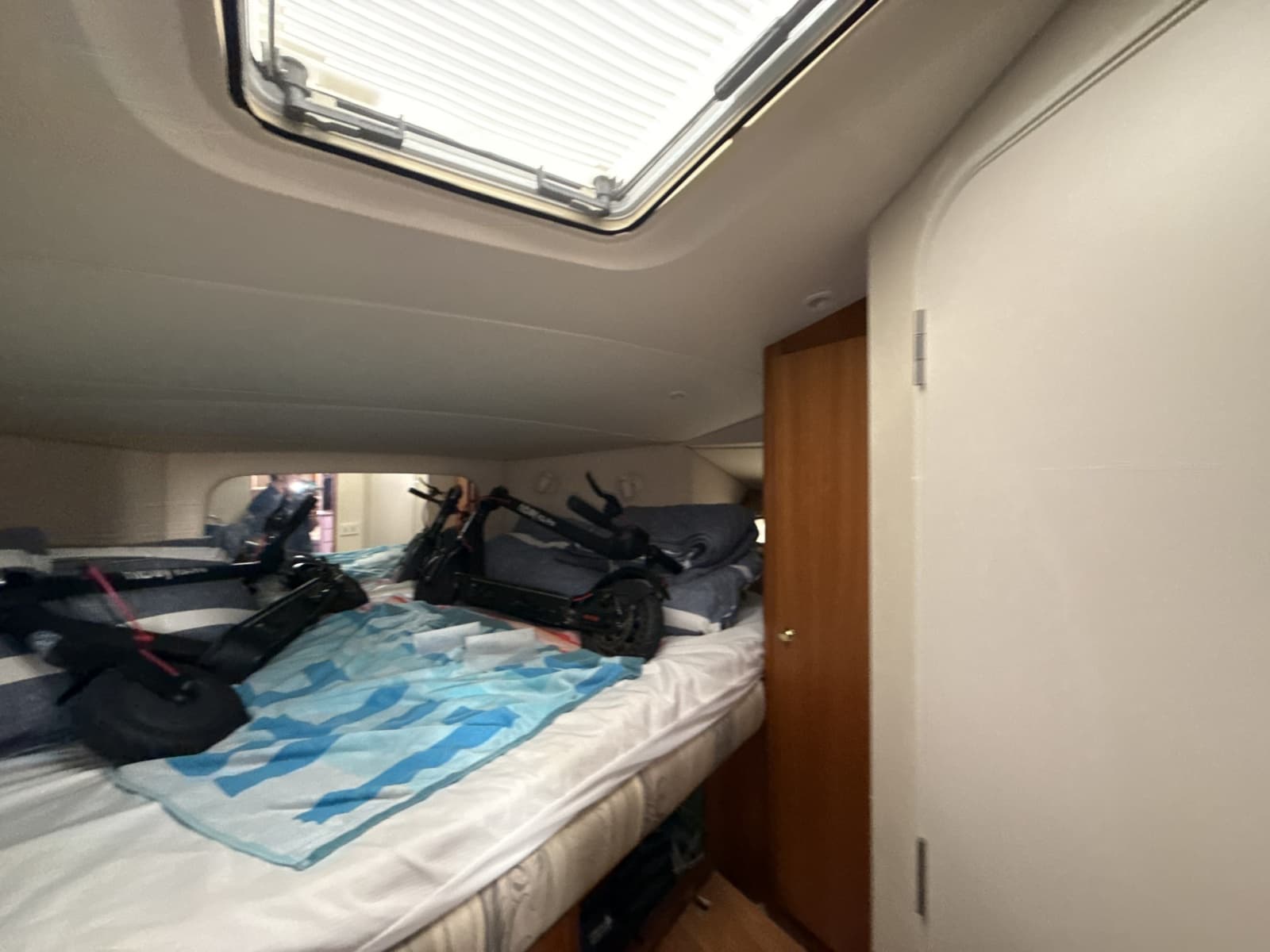 1999 Silverton 422 - Photo 67