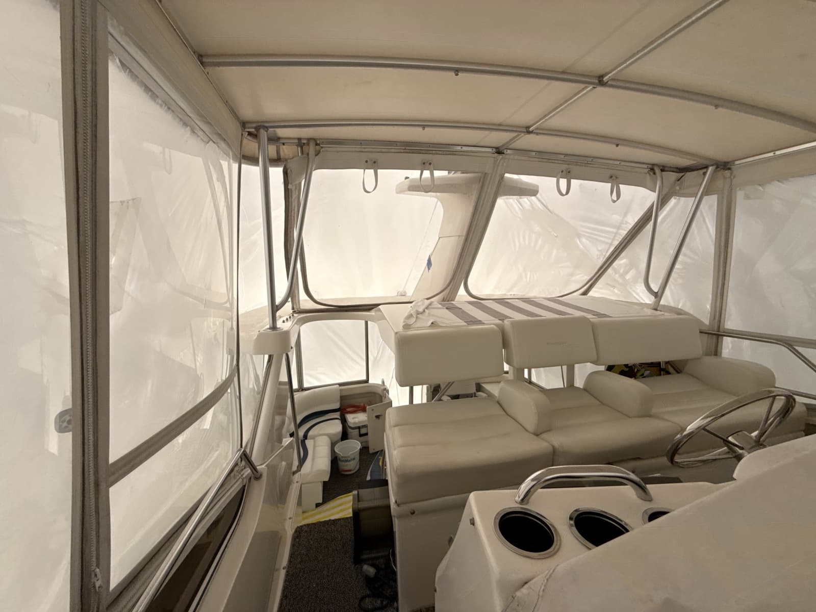 1999 Silverton 422 - Photo 23