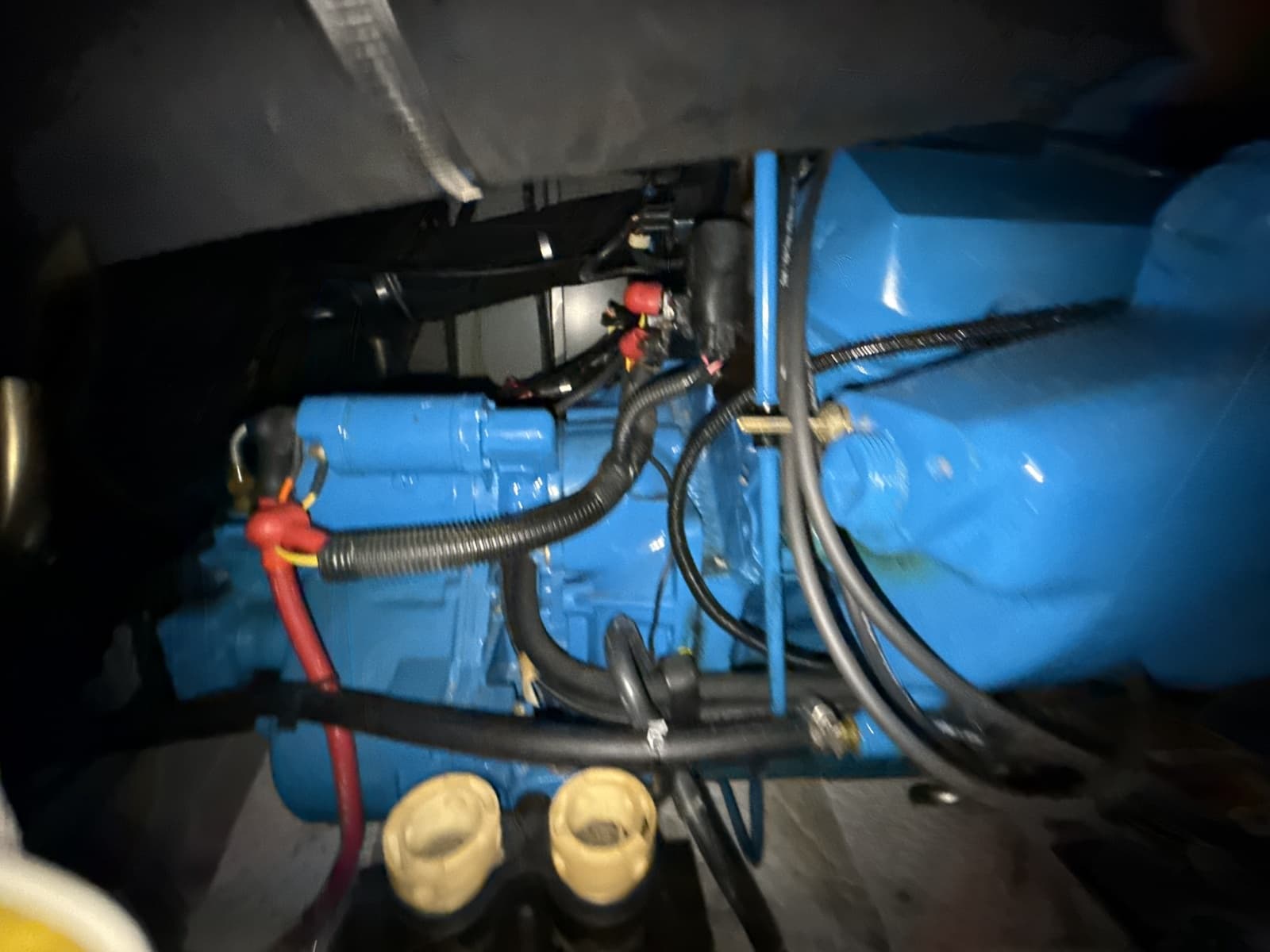 1999 Silverton 422 - Photo 93