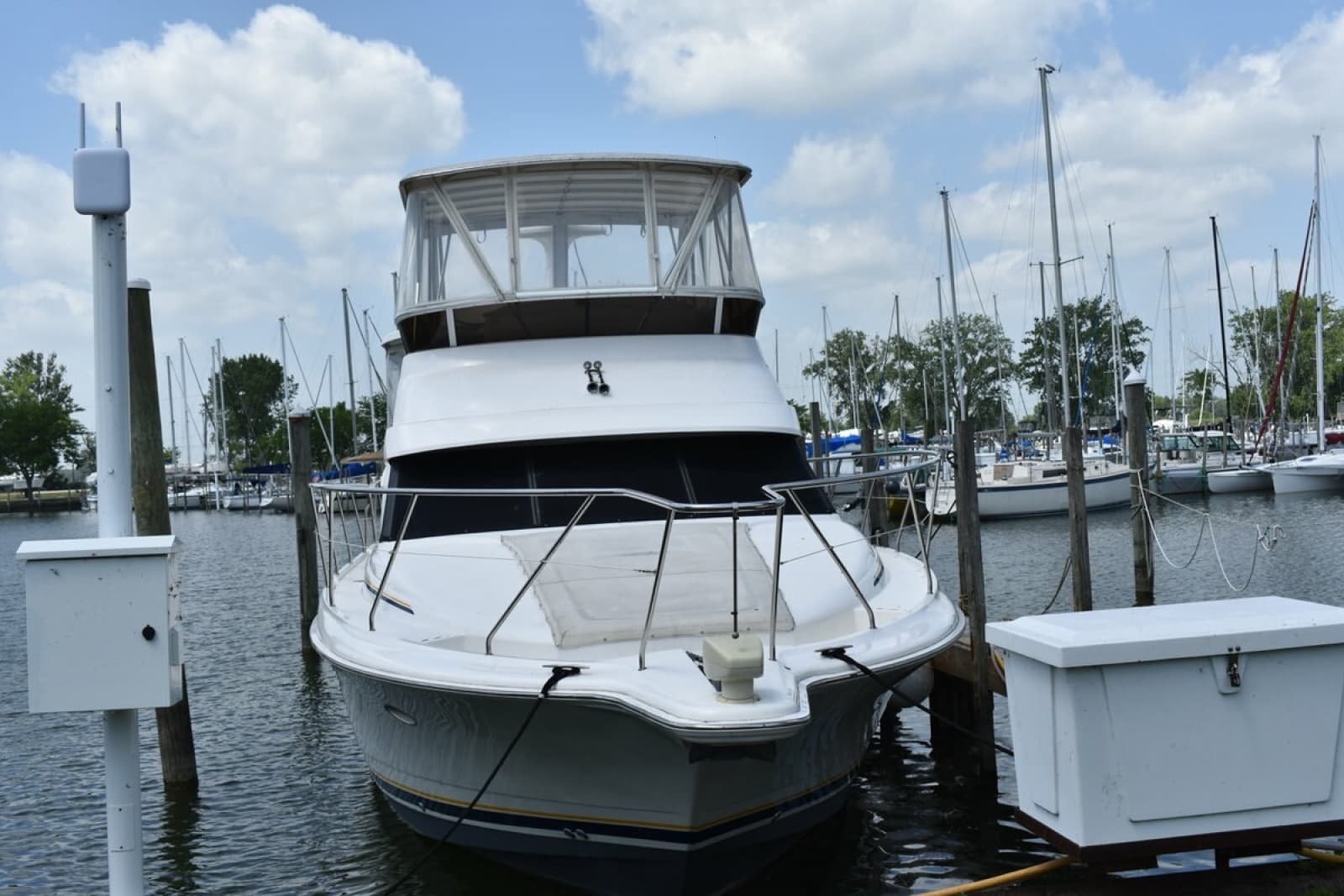 1999 Silverton 422 - Photo 1