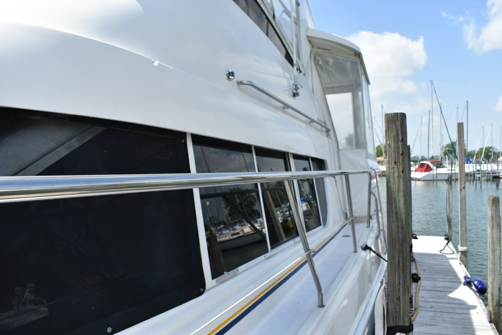 1999 Silverton 422 - Photo 8