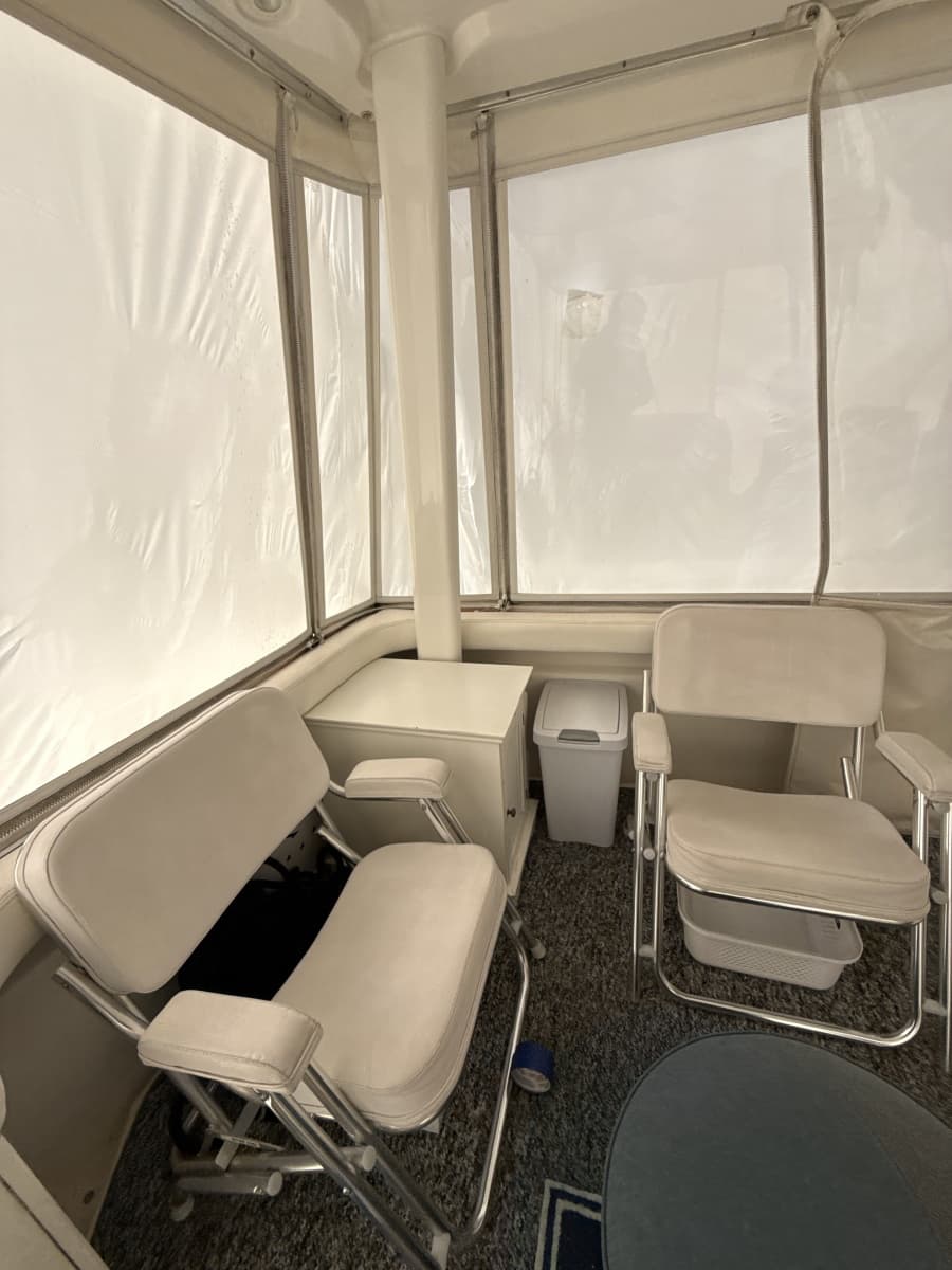 1999 Silverton 422 - Photo 156