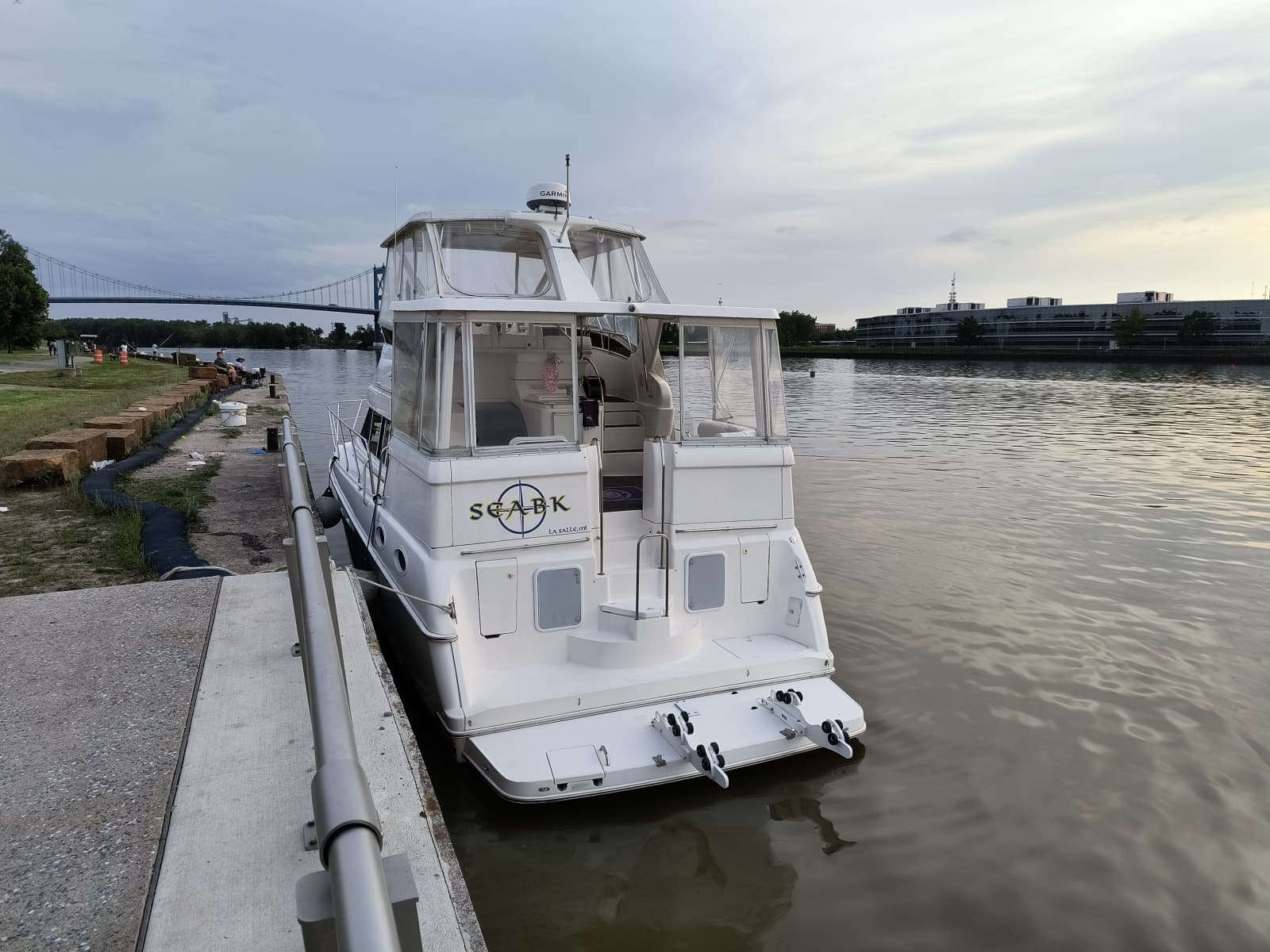 1999 Silverton 422 - Photo 12