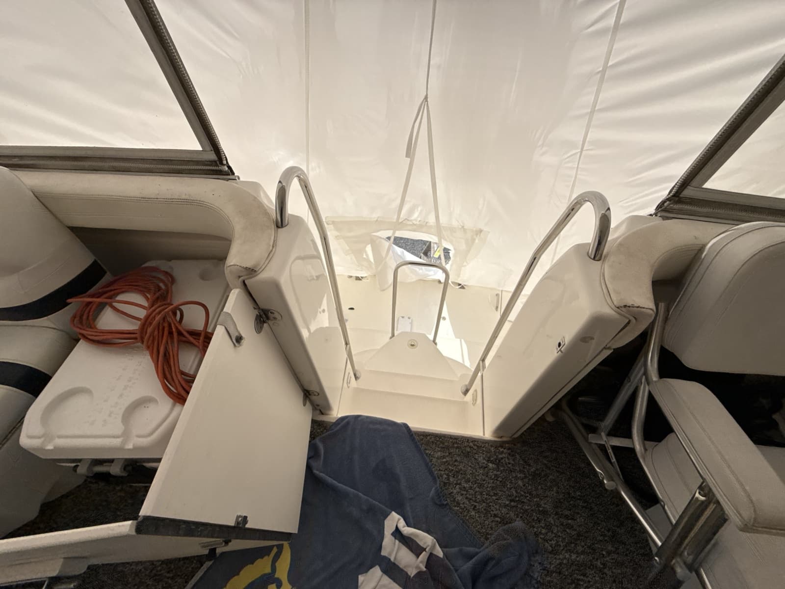 1999 Silverton 422 - Photo 13