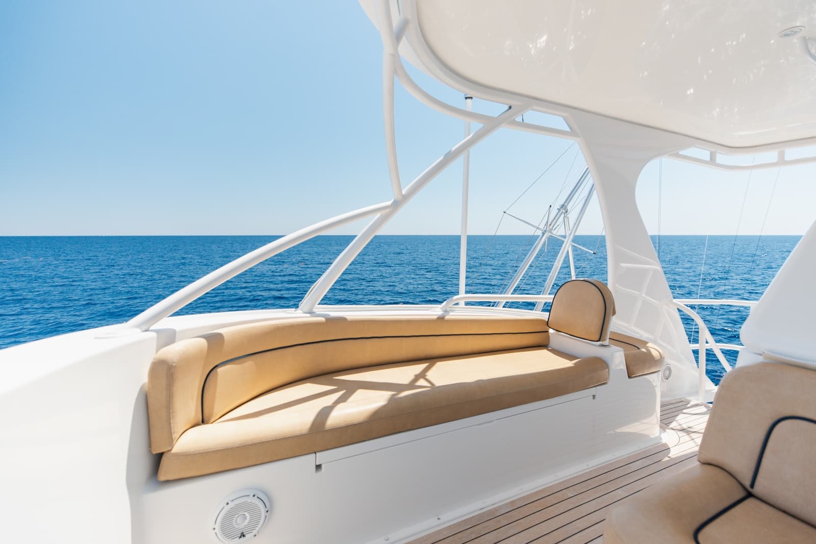 2016 Viking Skybridge - Photo 59