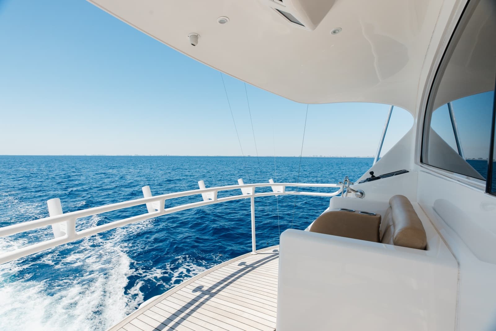 2016 Viking Skybridge - Photo 67