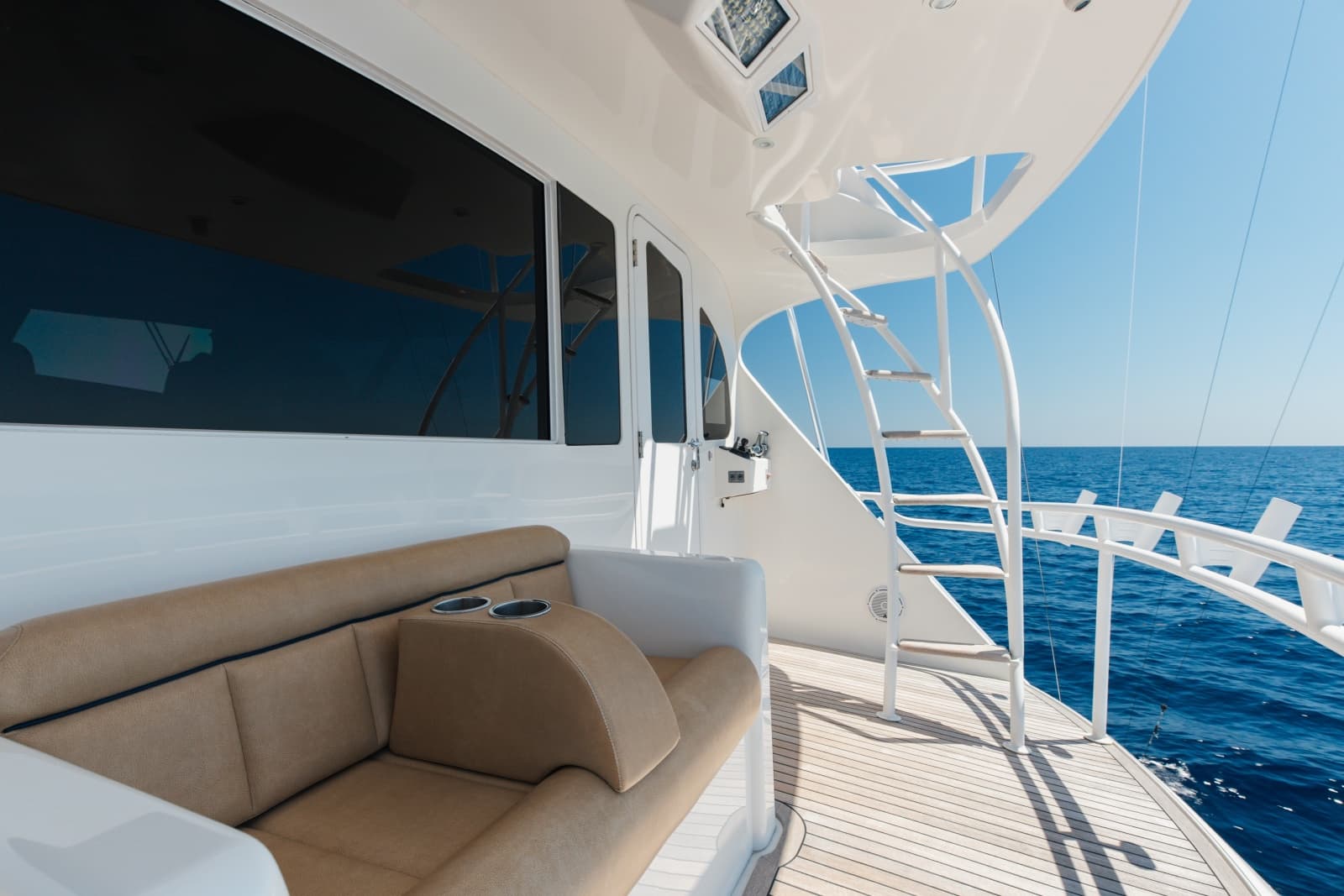 2016 Viking Skybridge - Photo 69