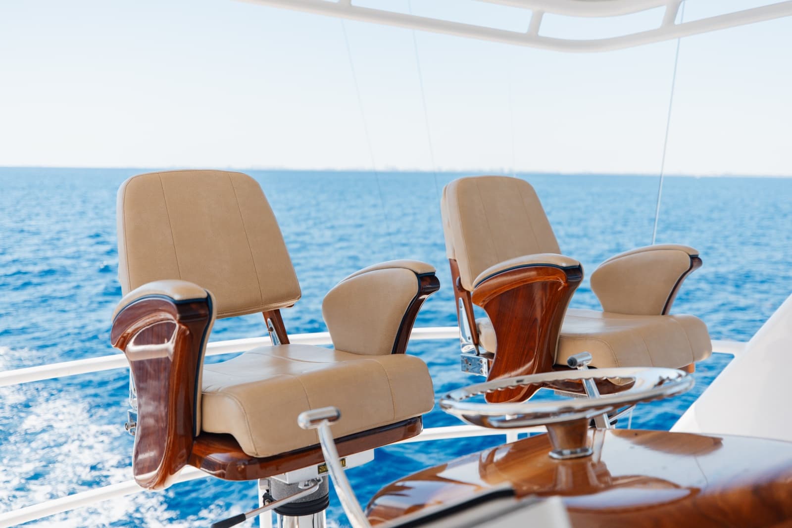 2016 Viking Skybridge - Photo 64