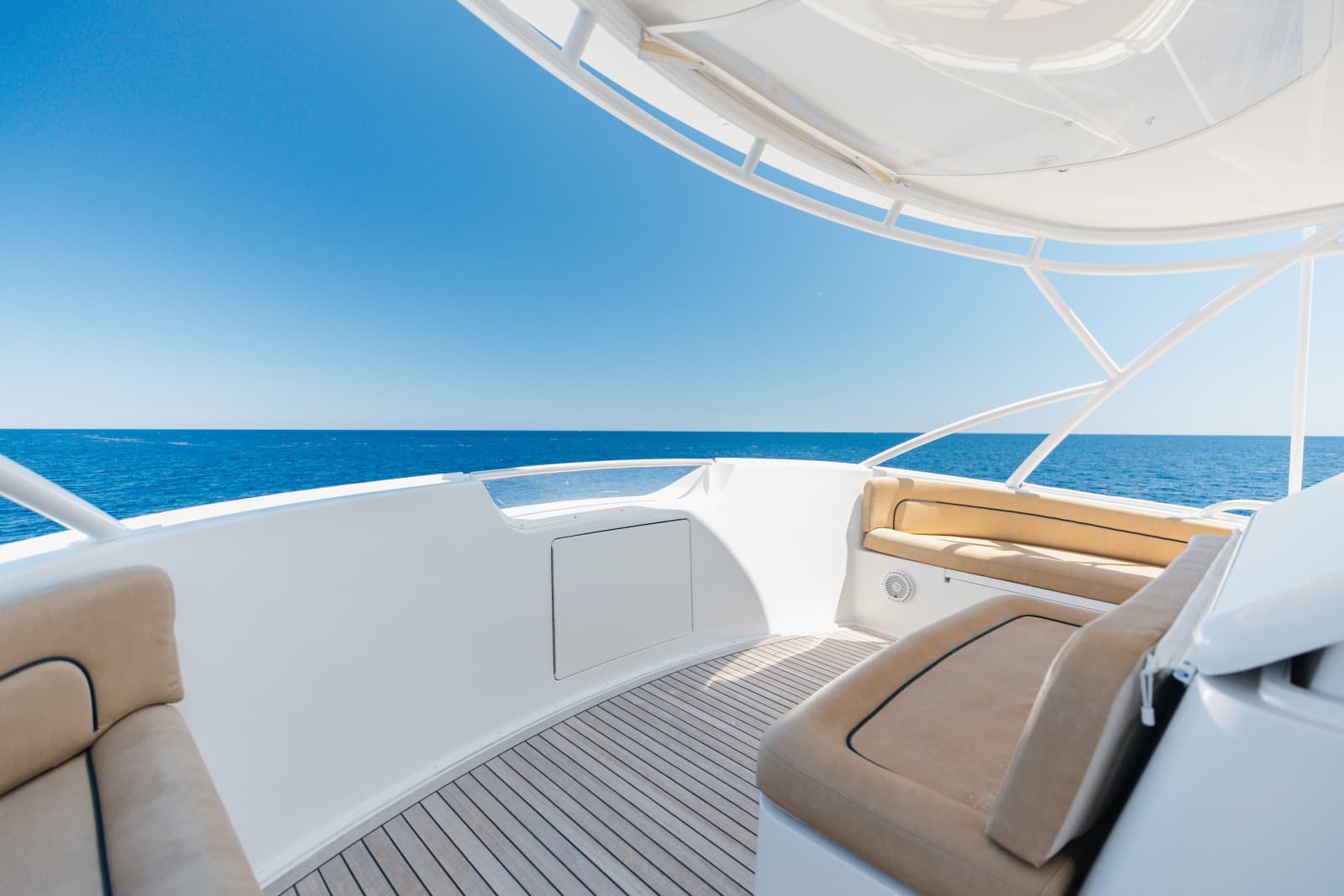 2016 Viking Skybridge - Photo 58