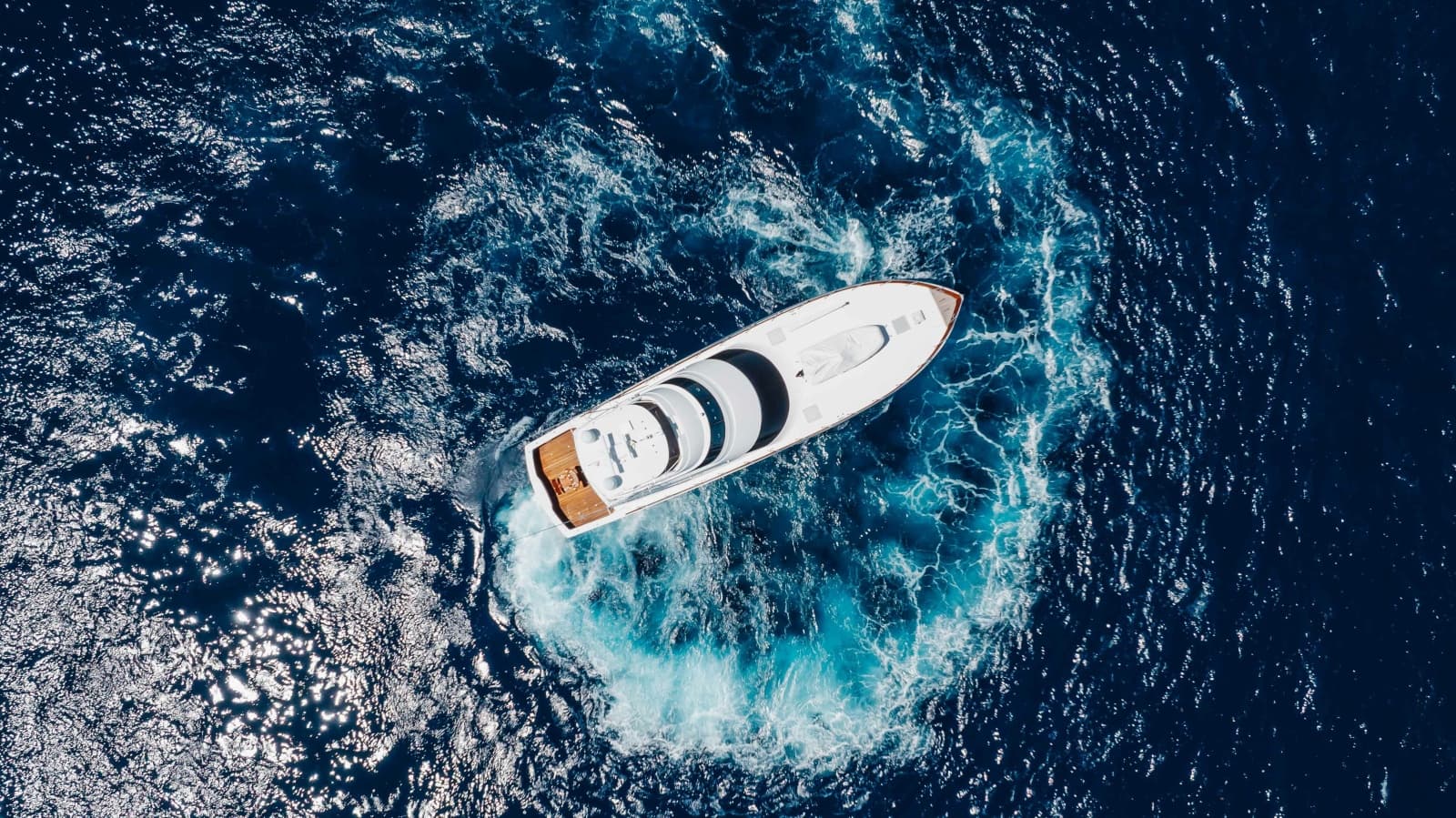 2016 Viking Skybridge - Photo 91