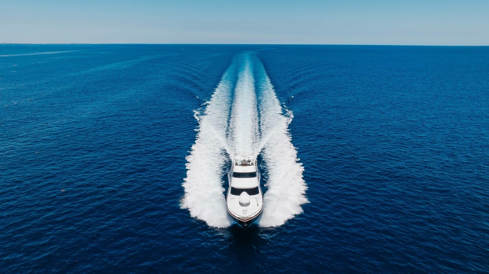 2016 Viking Skybridge - Photo 88