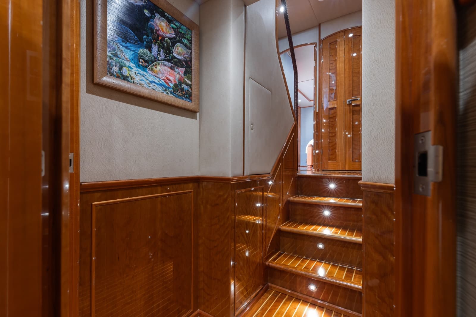 2016 Viking Skybridge - Photo 12