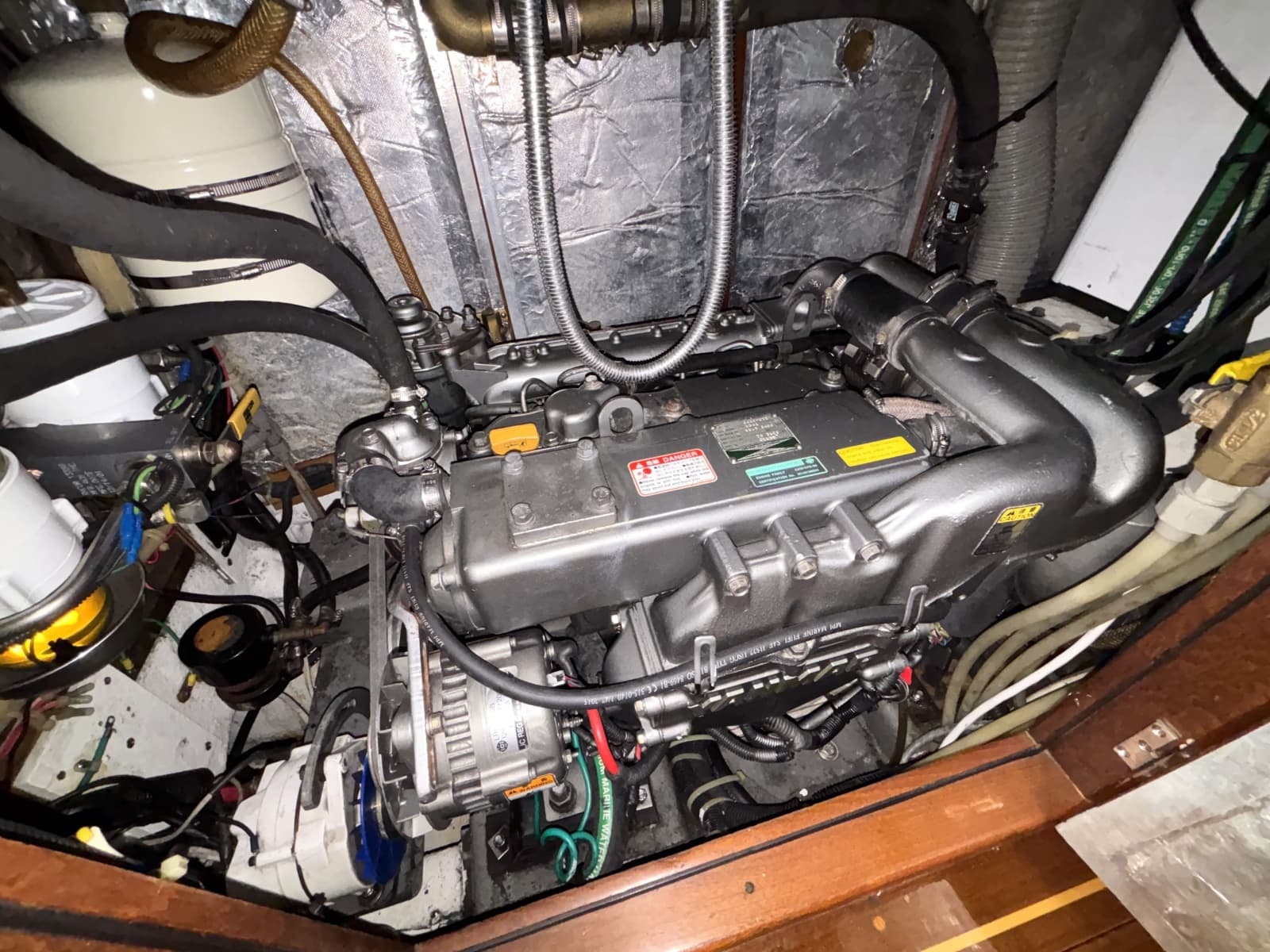 2003 Hylas 49 - Photo 48