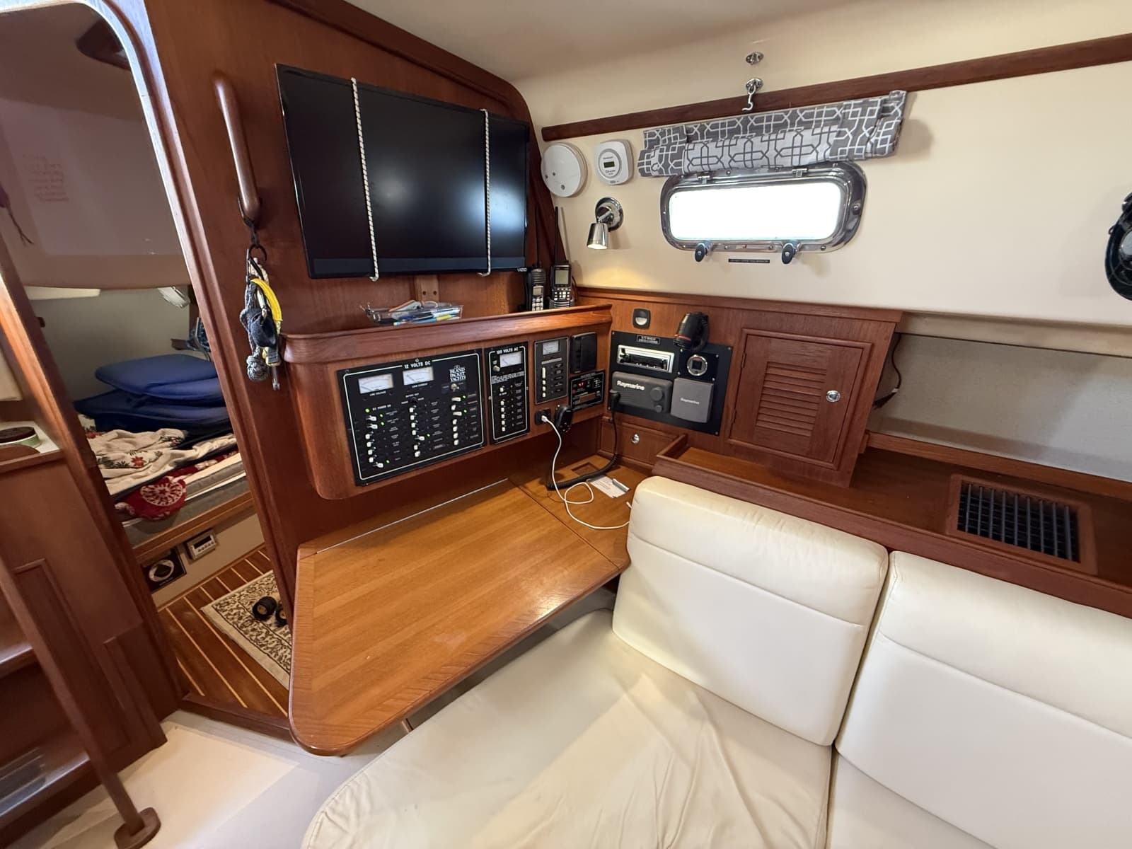 2003 Island Packet 380 - Photo 31