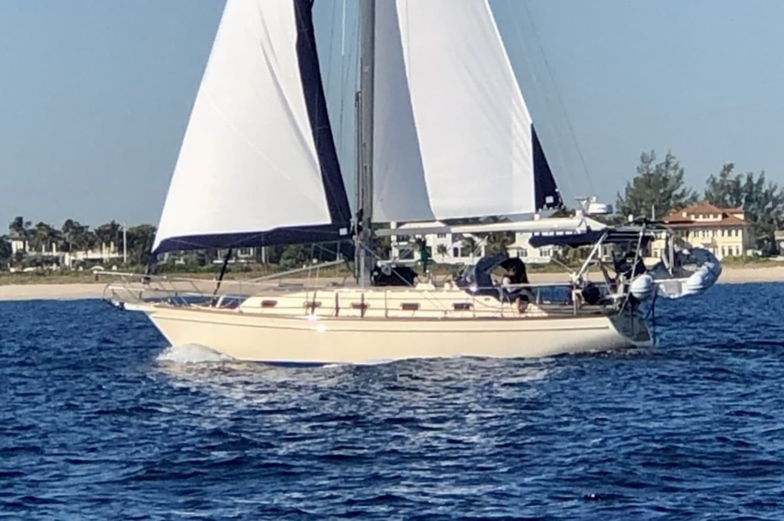 2003 Island Packet 380 - Photo 2