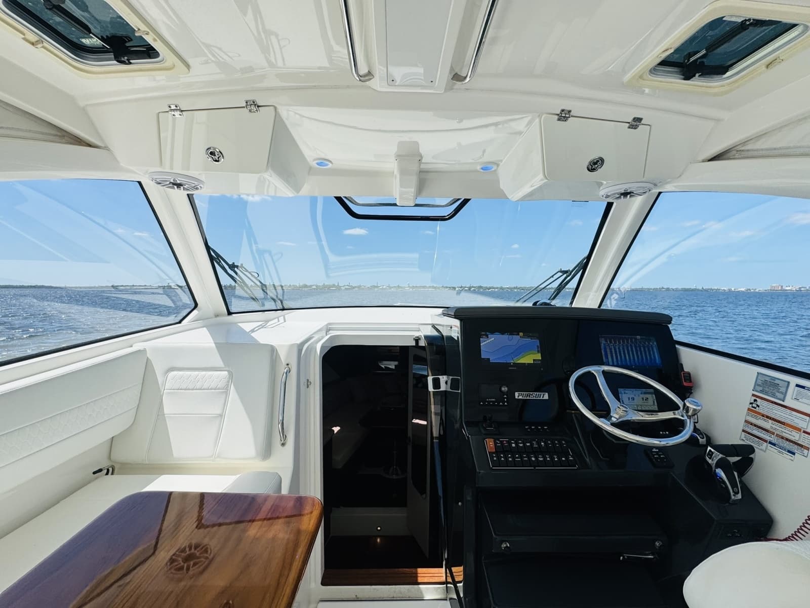 2021 Pursuit OS 355 - Photo 28