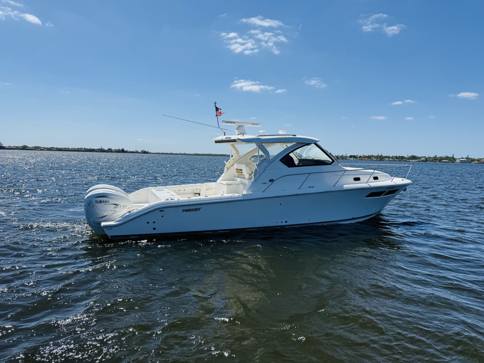 2021 Pursuit OS 355 - Photo 6