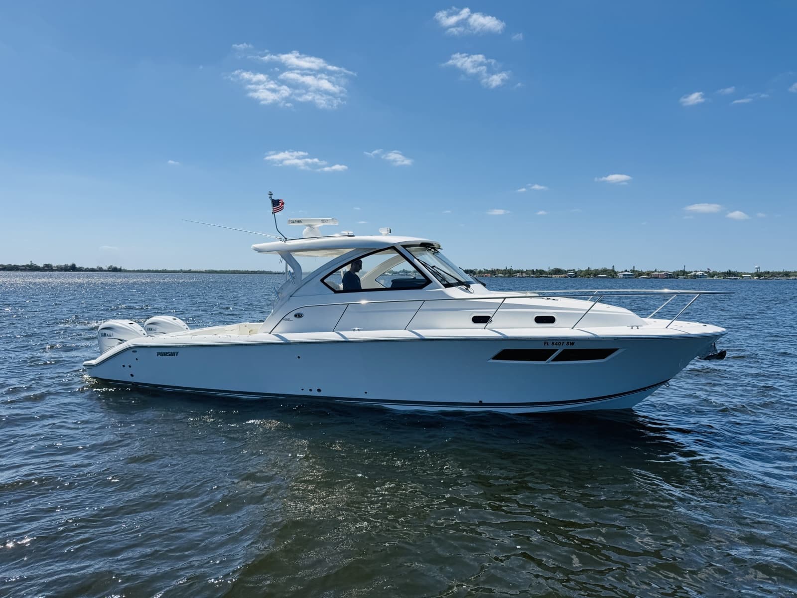 2021 Pursuit OS 355 - Photo 5