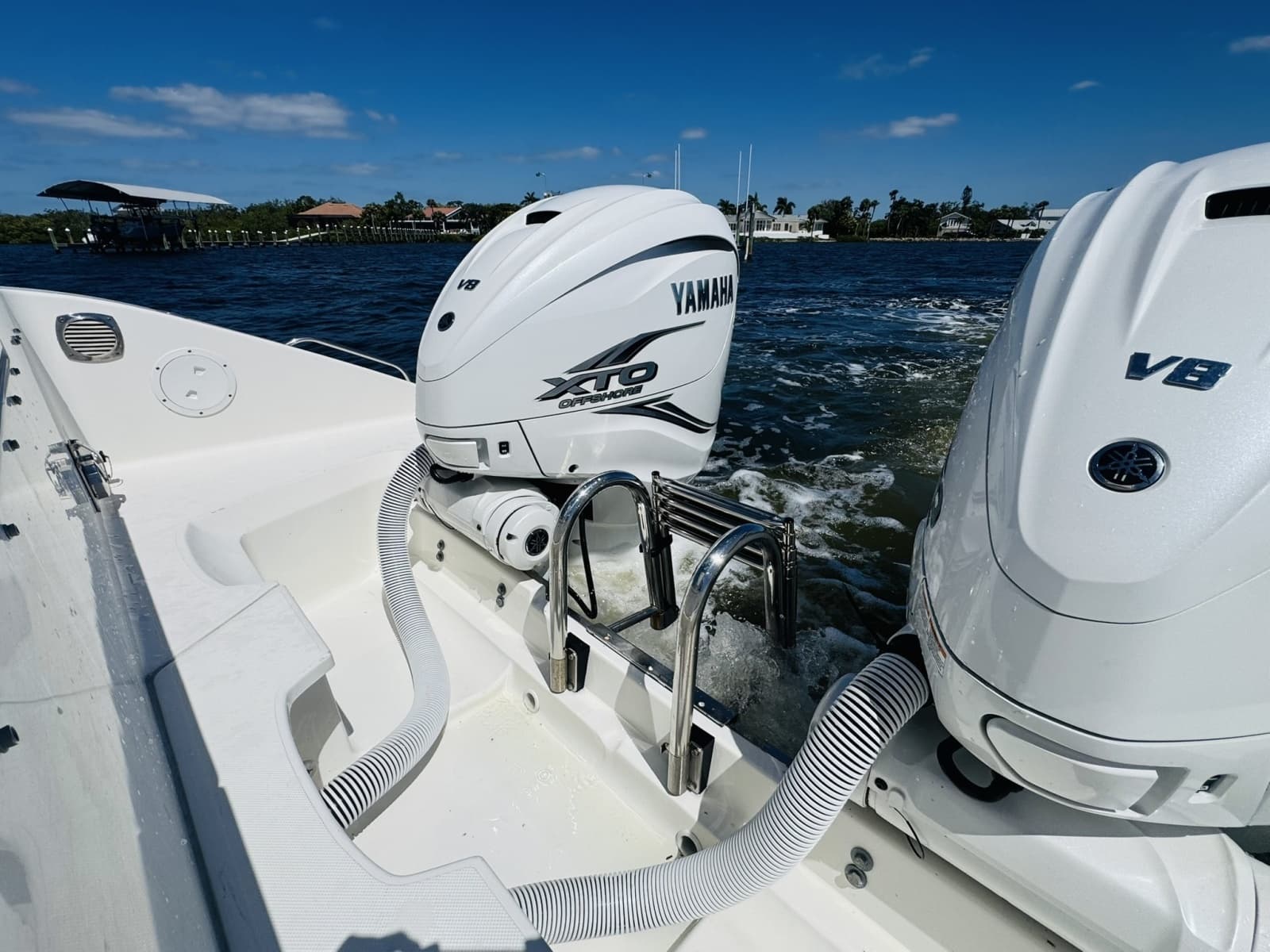2021 Pursuit OS 355 - Photo 17