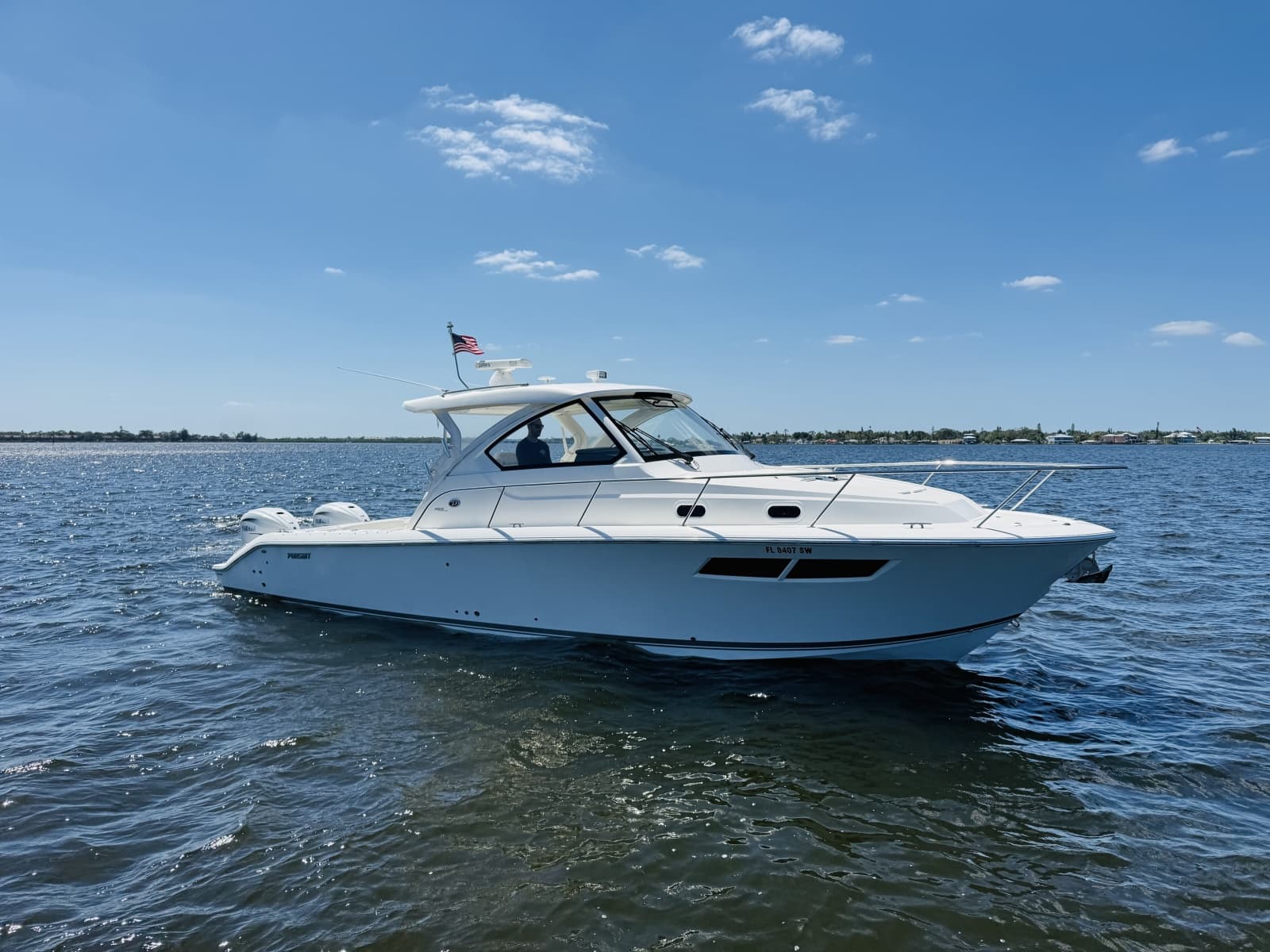 2021 Pursuit OS 355 - Photo 4