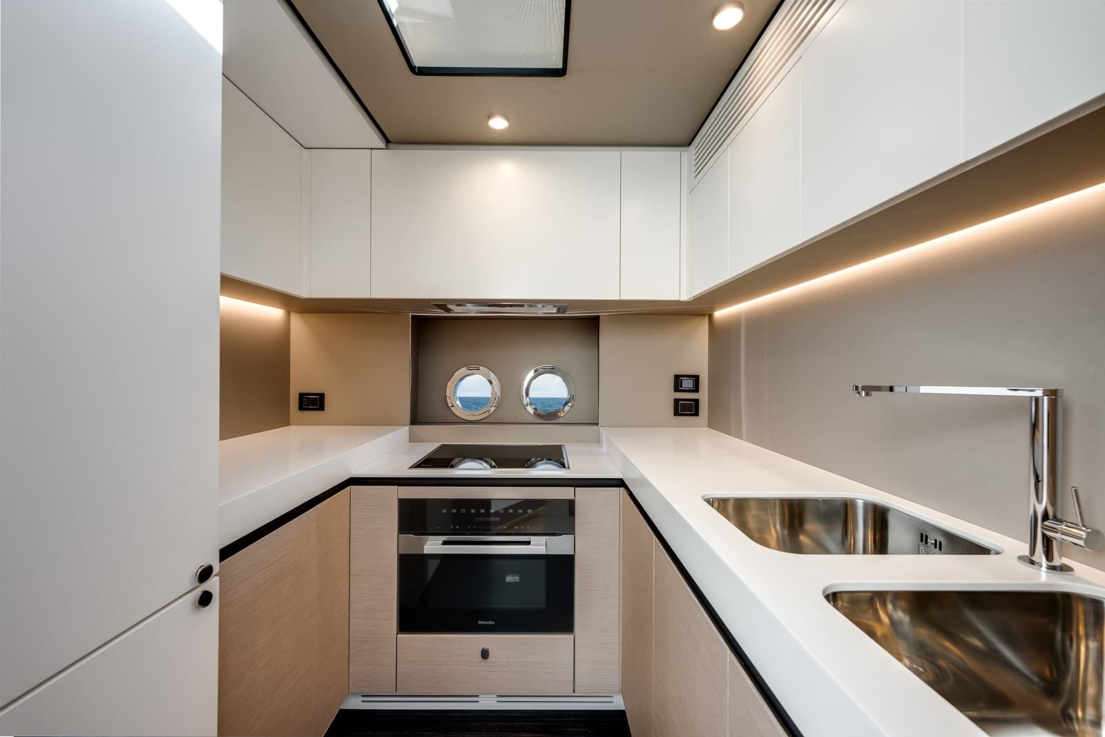 2024 Azimut S8 - Photo 39