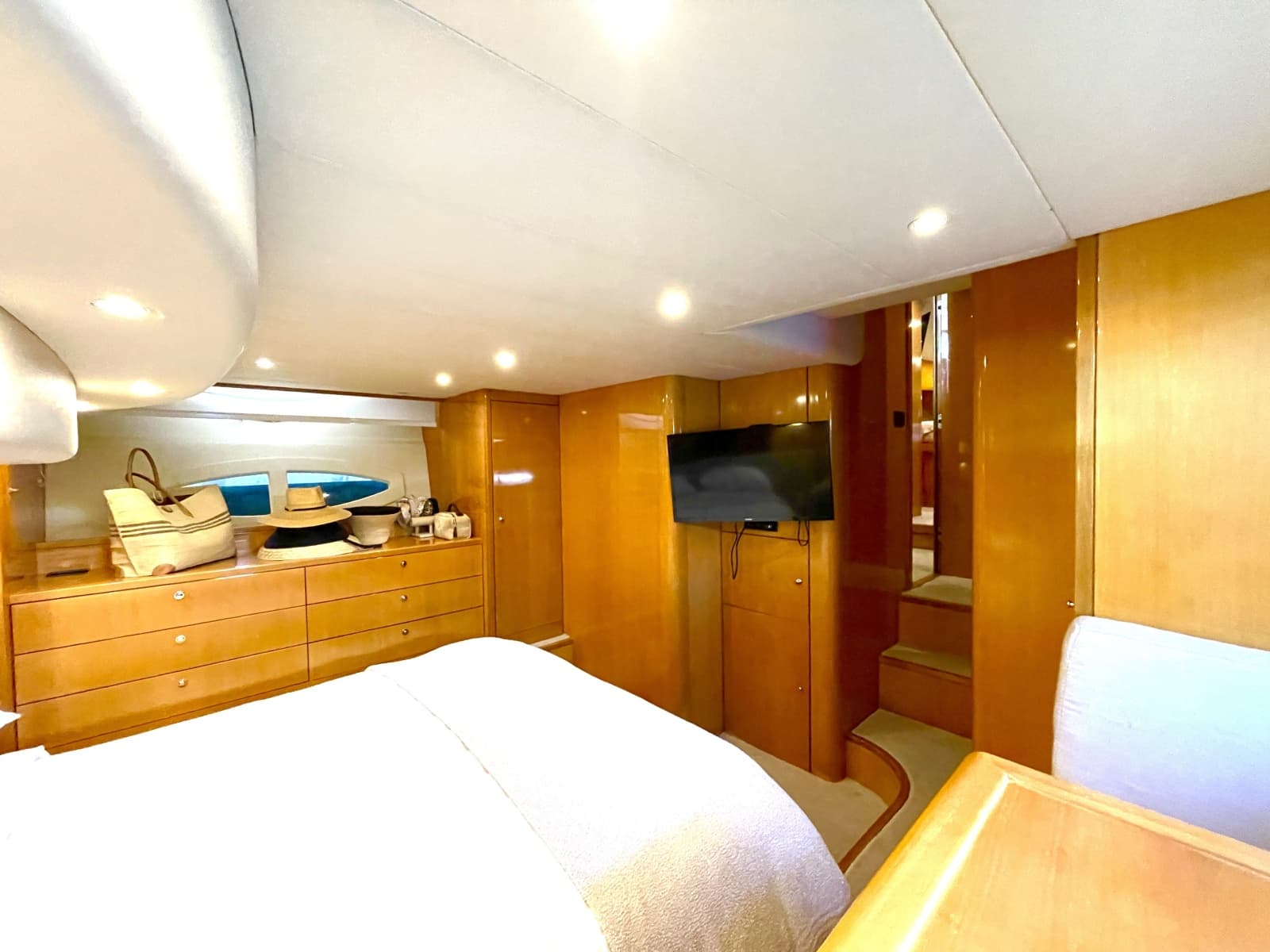 2006 Uniesse 58 MY - Photo 17