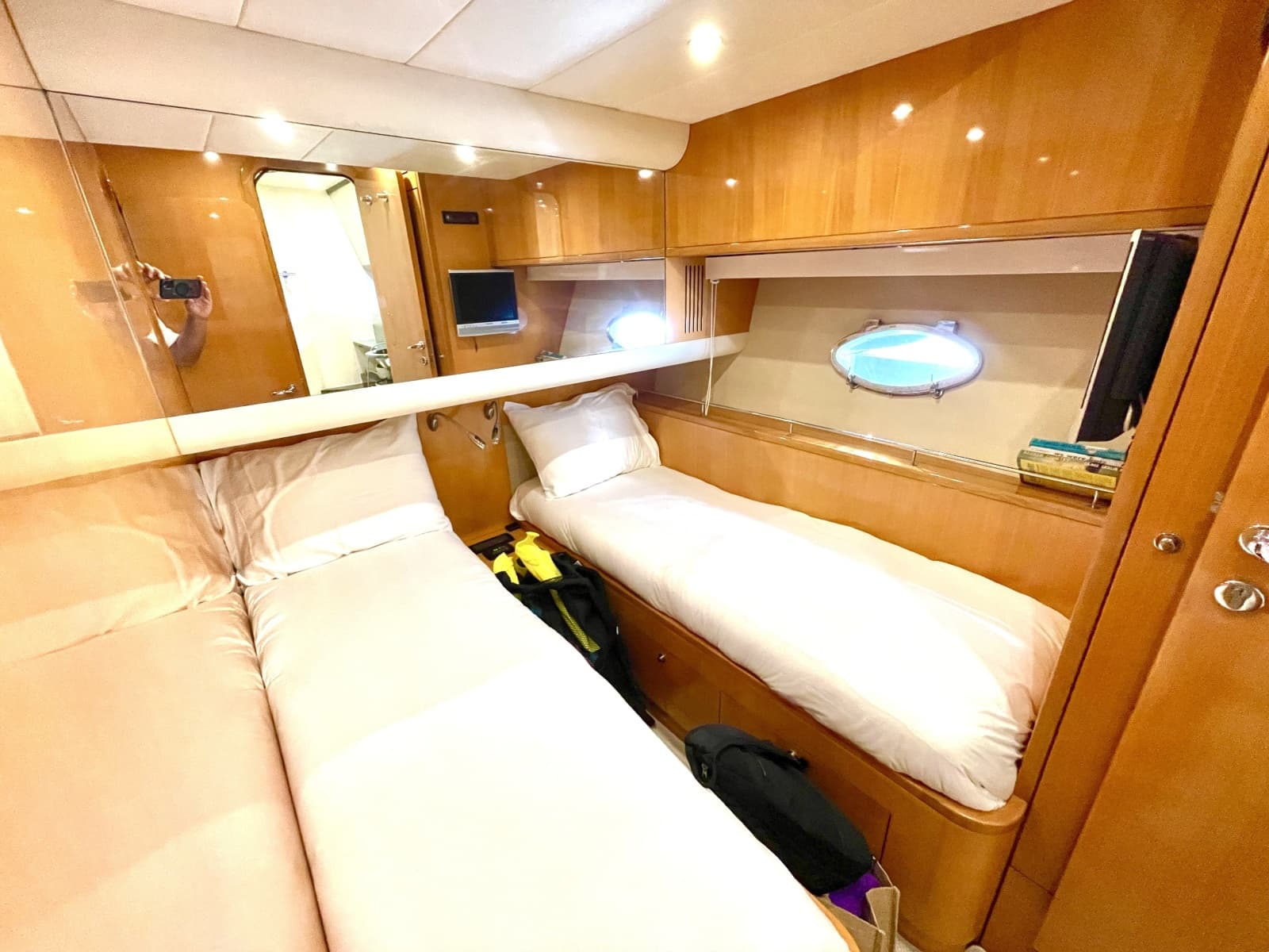 2006 Uniesse 58 MY - Photo 22