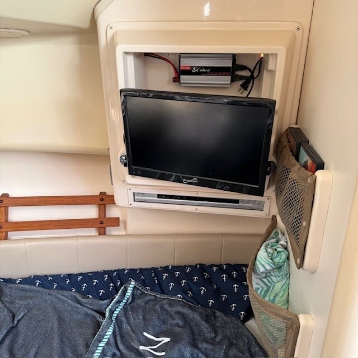 2006 Grady-White  - Photo 12