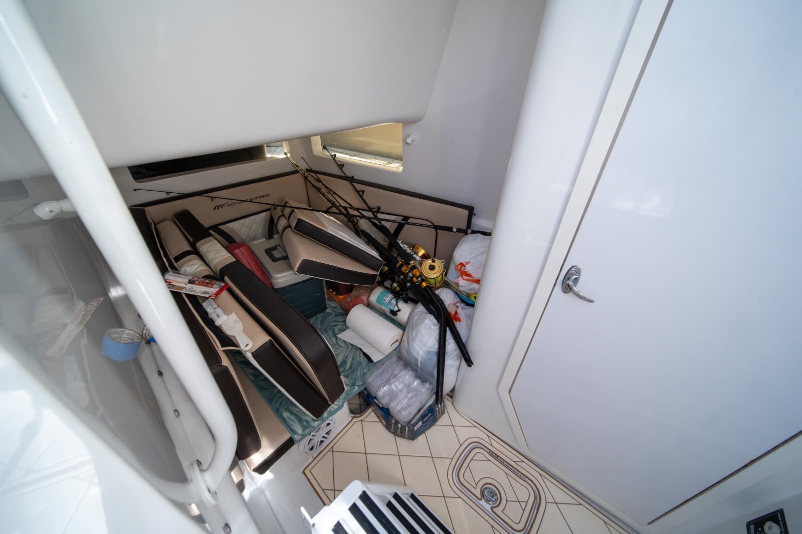 2019 Midnight Express  - Photo 44