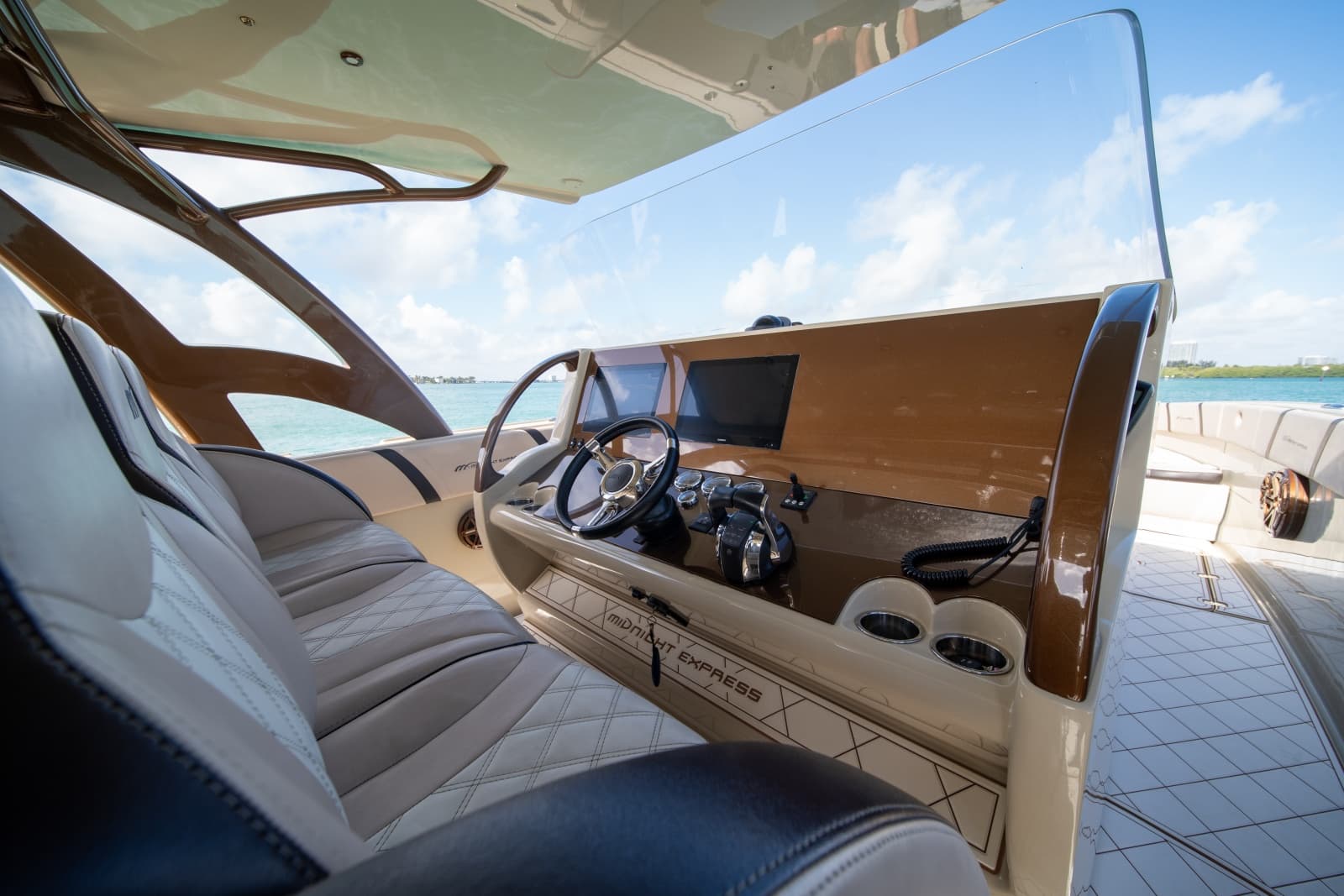 2019 Midnight Express  - Photo 41