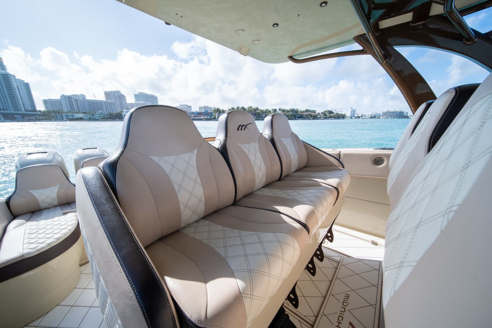 2019 Midnight Express  - Photo 40