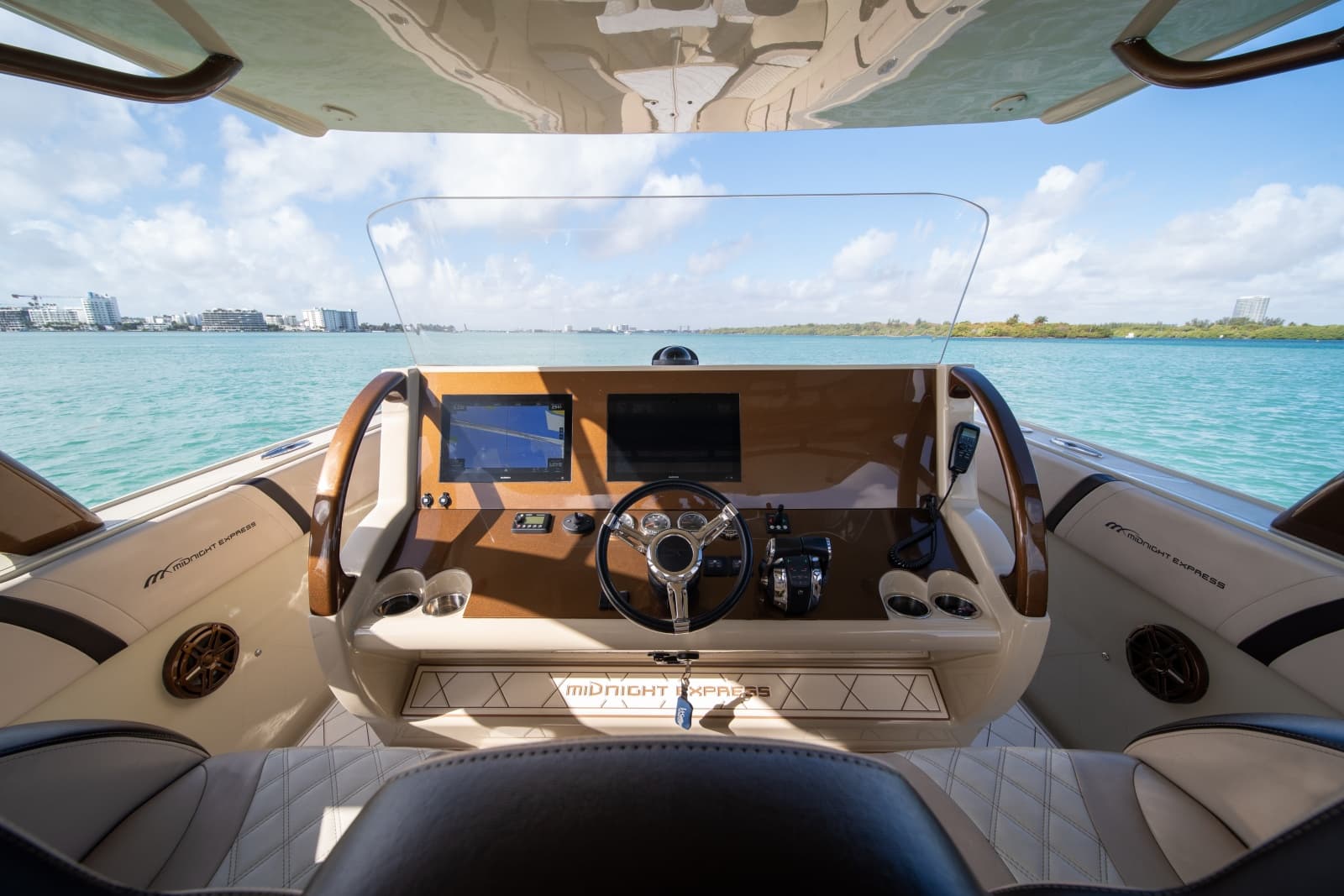 2019 Midnight Express  - Photo 42