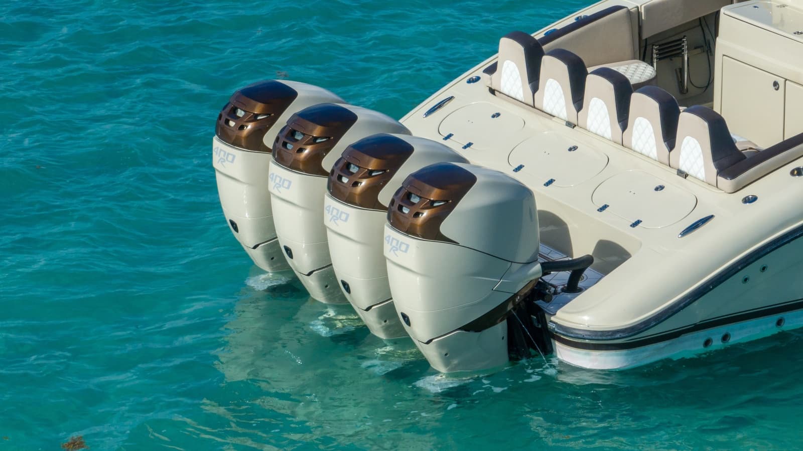 2019 Midnight Express  - Photo 3