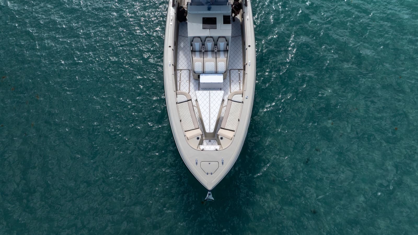 2019 Midnight Express  - Photo 6