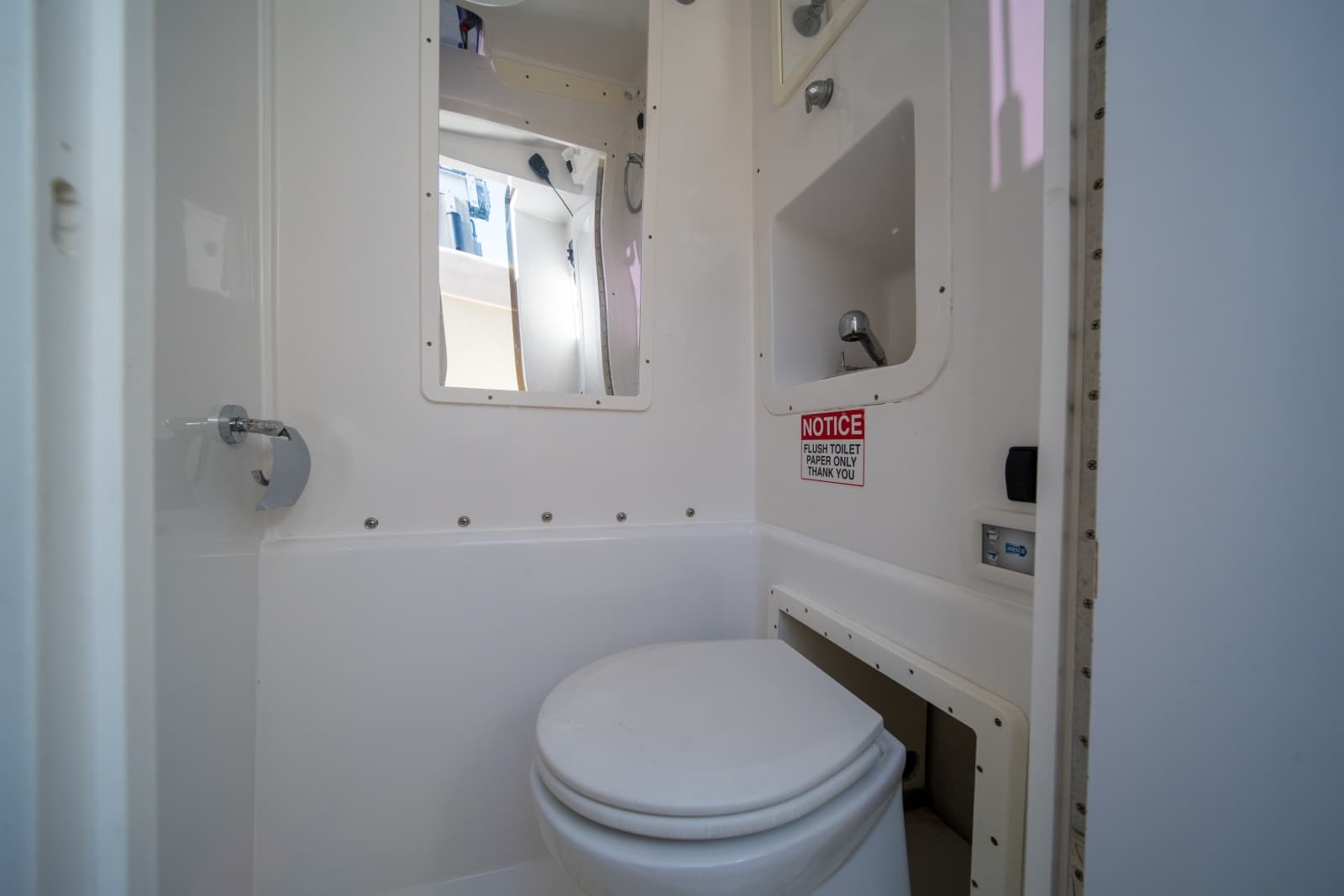 2019 Midnight Express  - Photo 45