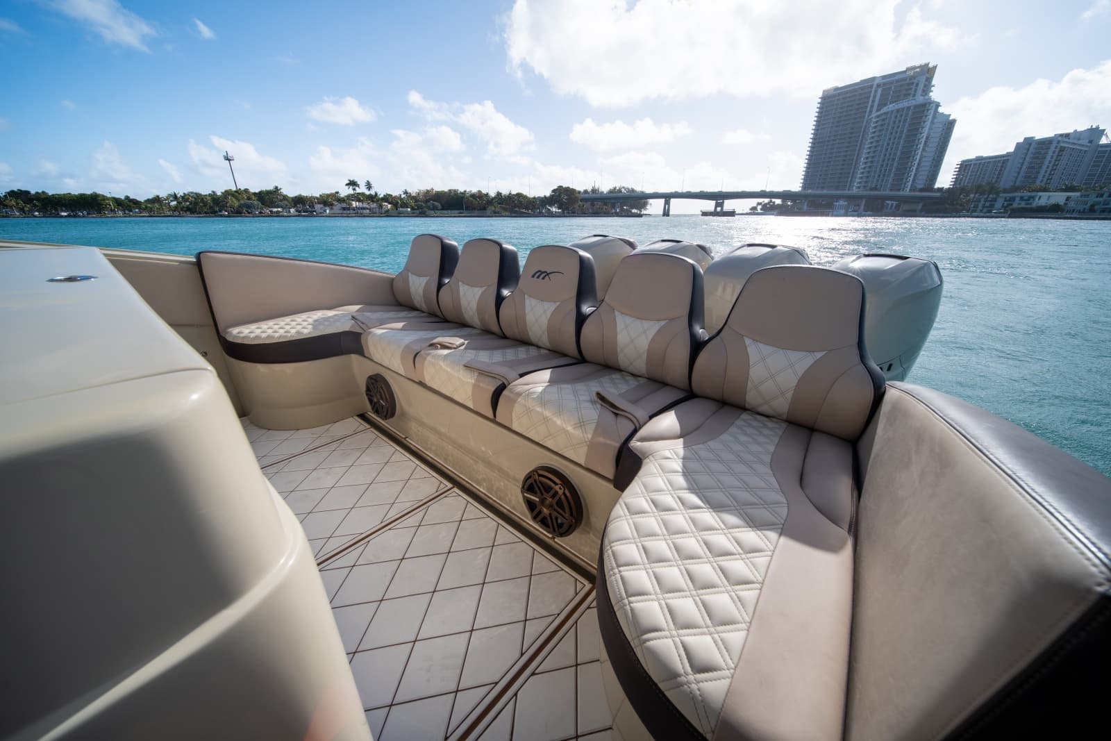 2019 Midnight Express  - Photo 31