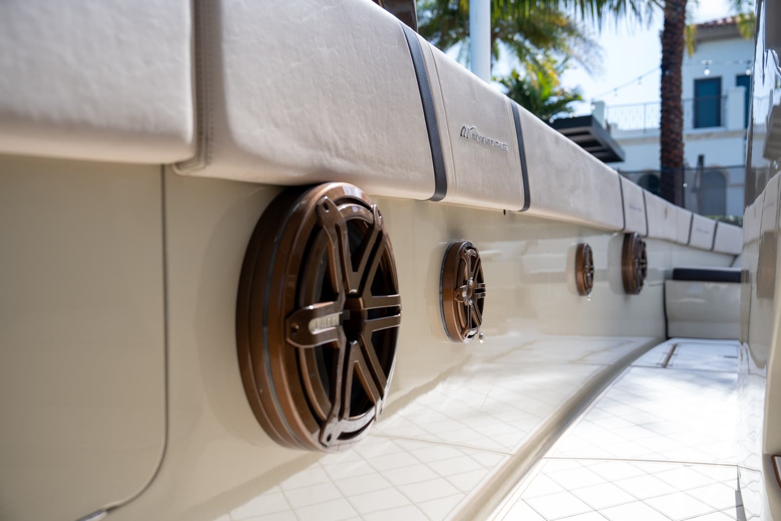 2019 Midnight Express  - Photo 46