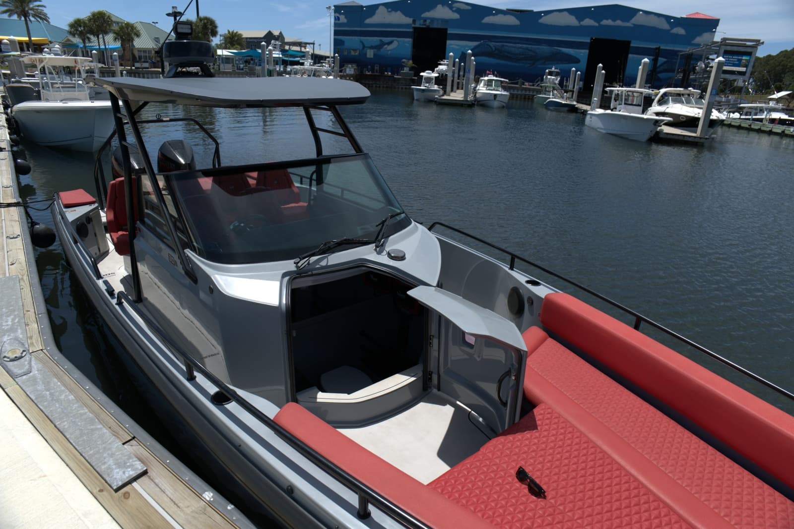 2023 Axopar 28 Brabus Shadow 500 - Photo 21