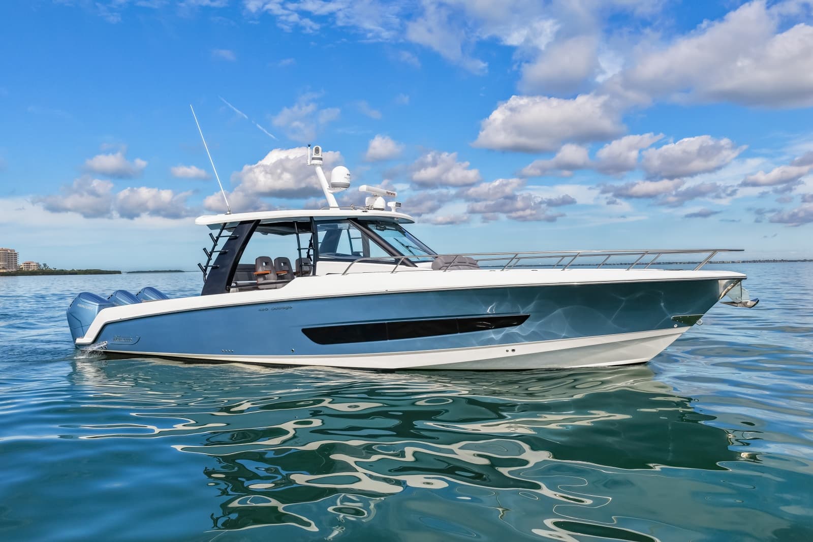 2023 Boston Whaler  - Photo 19