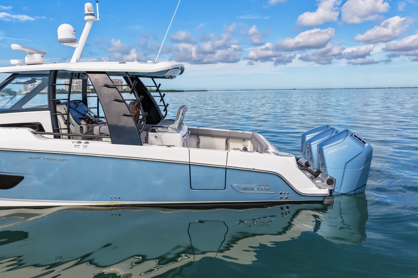 2023 Boston Whaler  - Photo 9