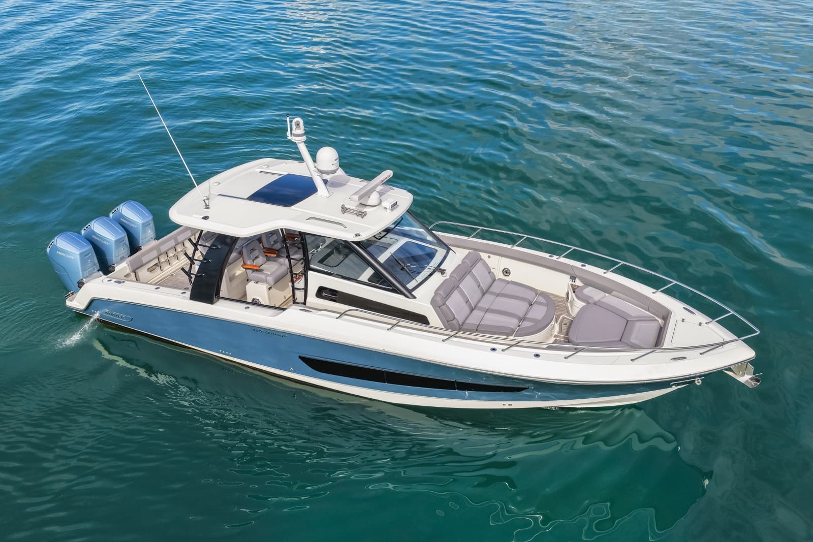 2023 Boston Whaler  - Photo 21