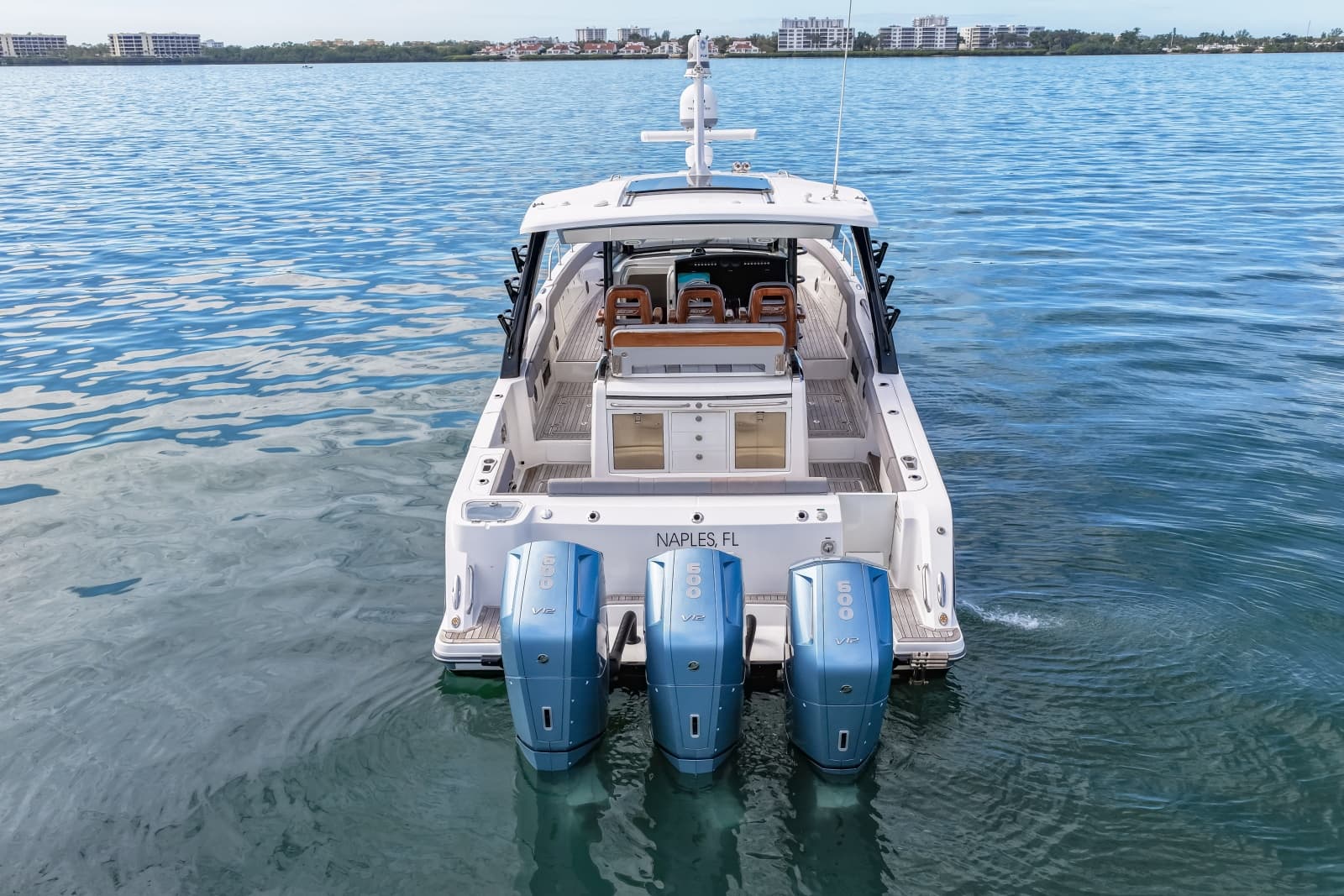 2023 Boston Whaler  - Photo 15