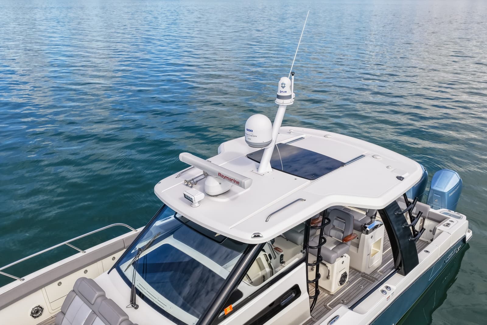 2023 Boston Whaler  - Photo 7