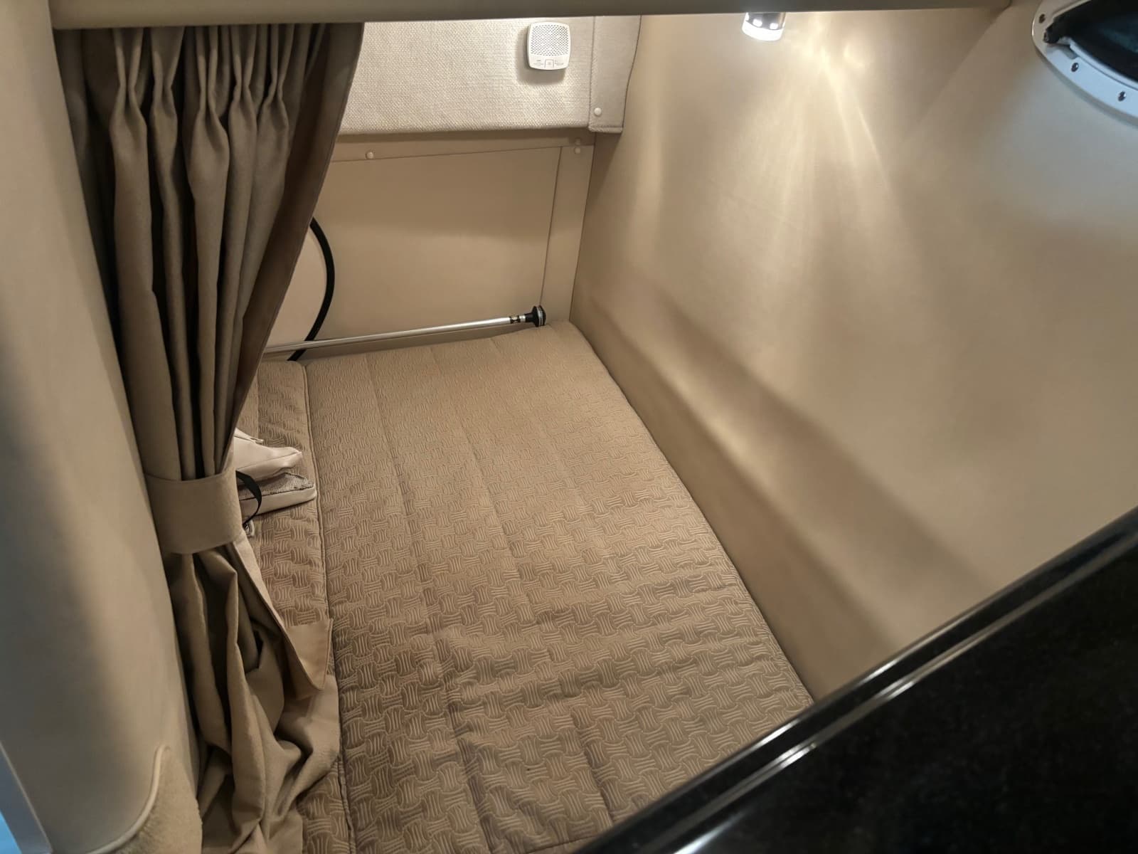 2008 Monterey 250 Cruisers - Photo 17