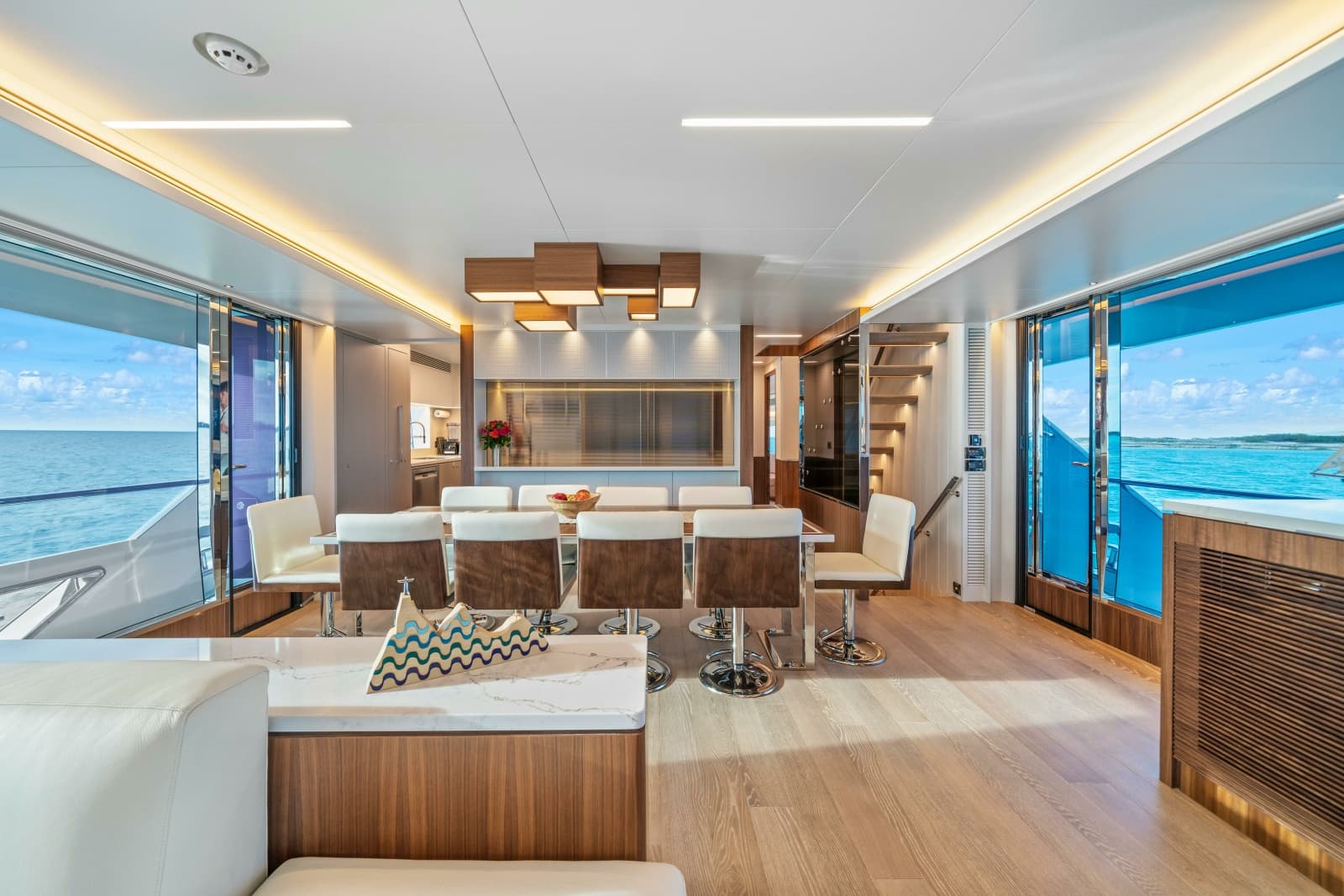 2023 Horizon Custom - Photo 9